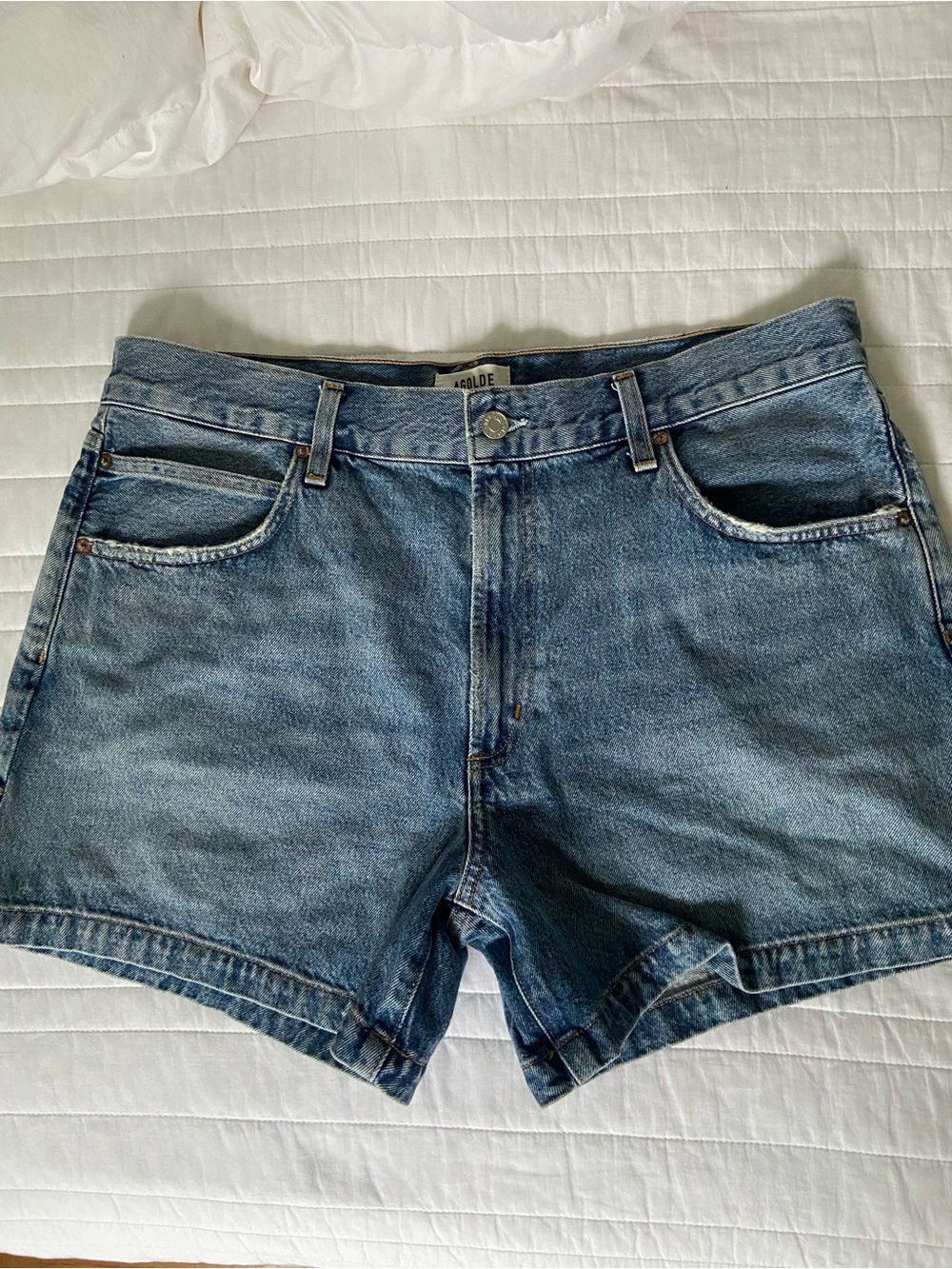 Agolde NWOT Magda Denim Shorts - Picture 4 of 11